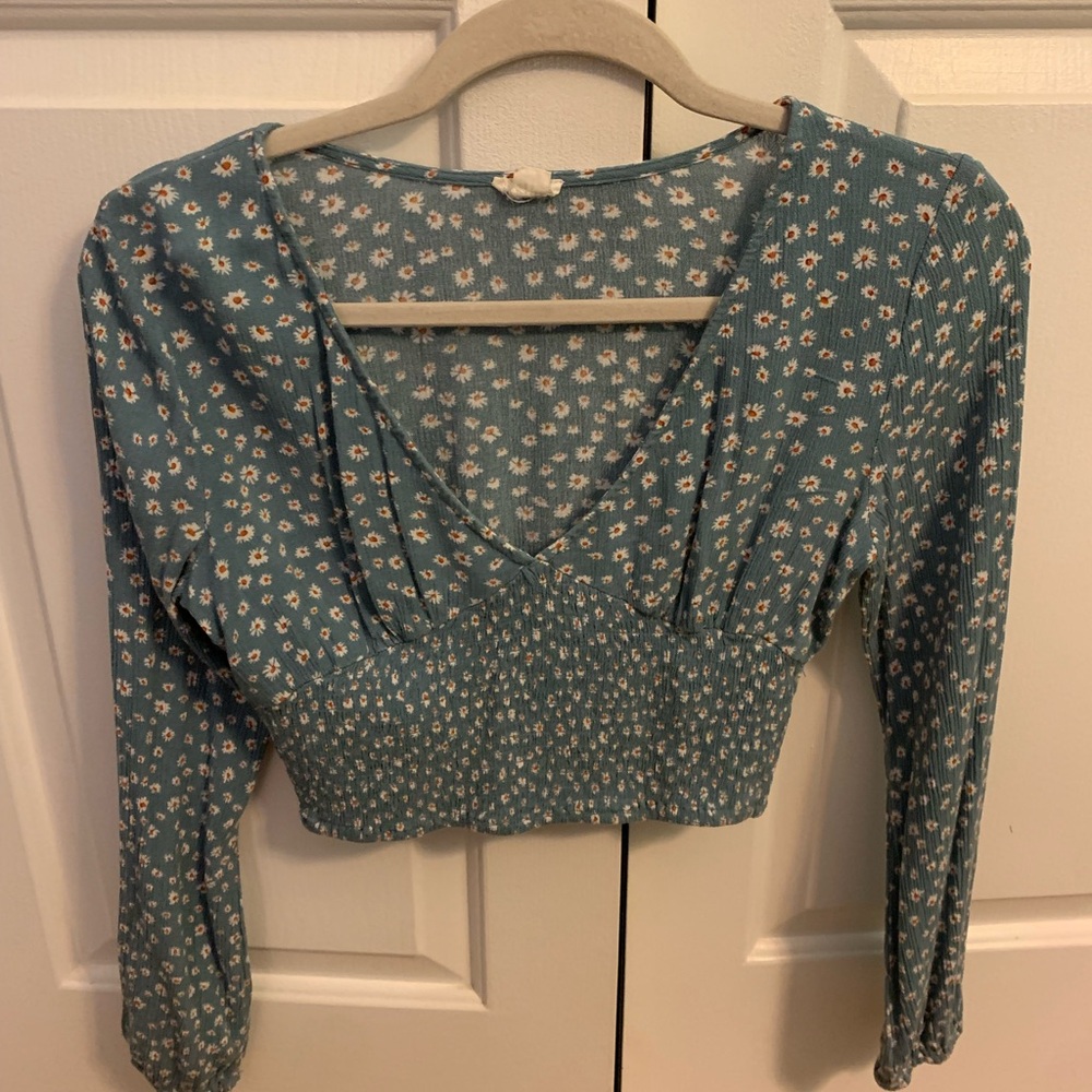 Blue Daisy Crop Long Sleeve